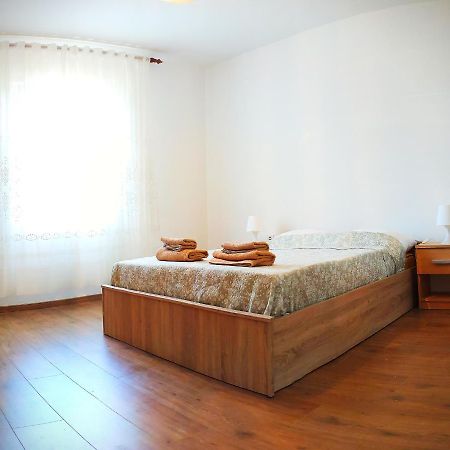 Apartman "Lima" Lägenhet Pula Exteriör bild
